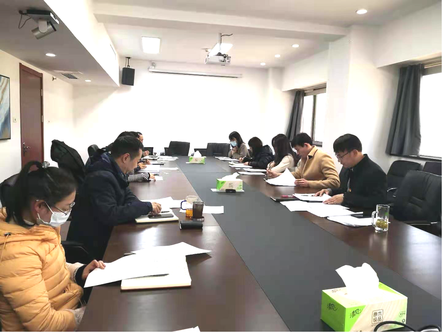 尊龙凯时(中国)人生就是搏!集团第一党支部开展理论学习会暨支部主题党日活动